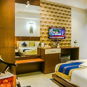 Taj Heights Hotel